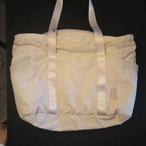 BAGSMART Quilted Travel Tote Bag Padded Yoga/Gym Pink Weekender Zipper Top